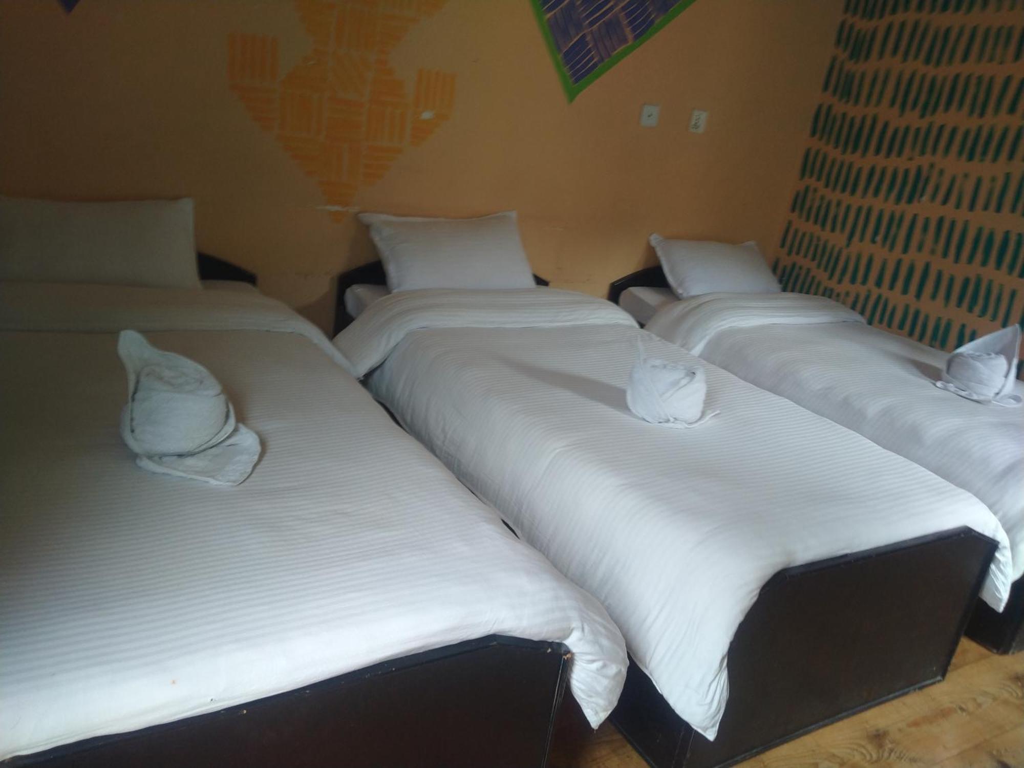 Pokhara Metro Eco Hotel Phòng bức ảnh