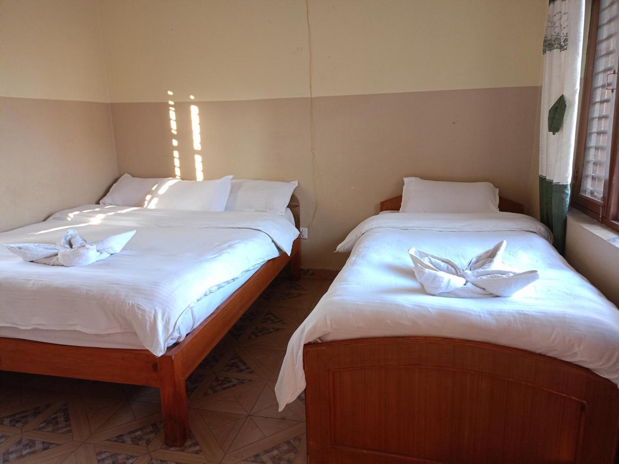 Pokhara Metro Eco Hotel Ngoại thất bức ảnh