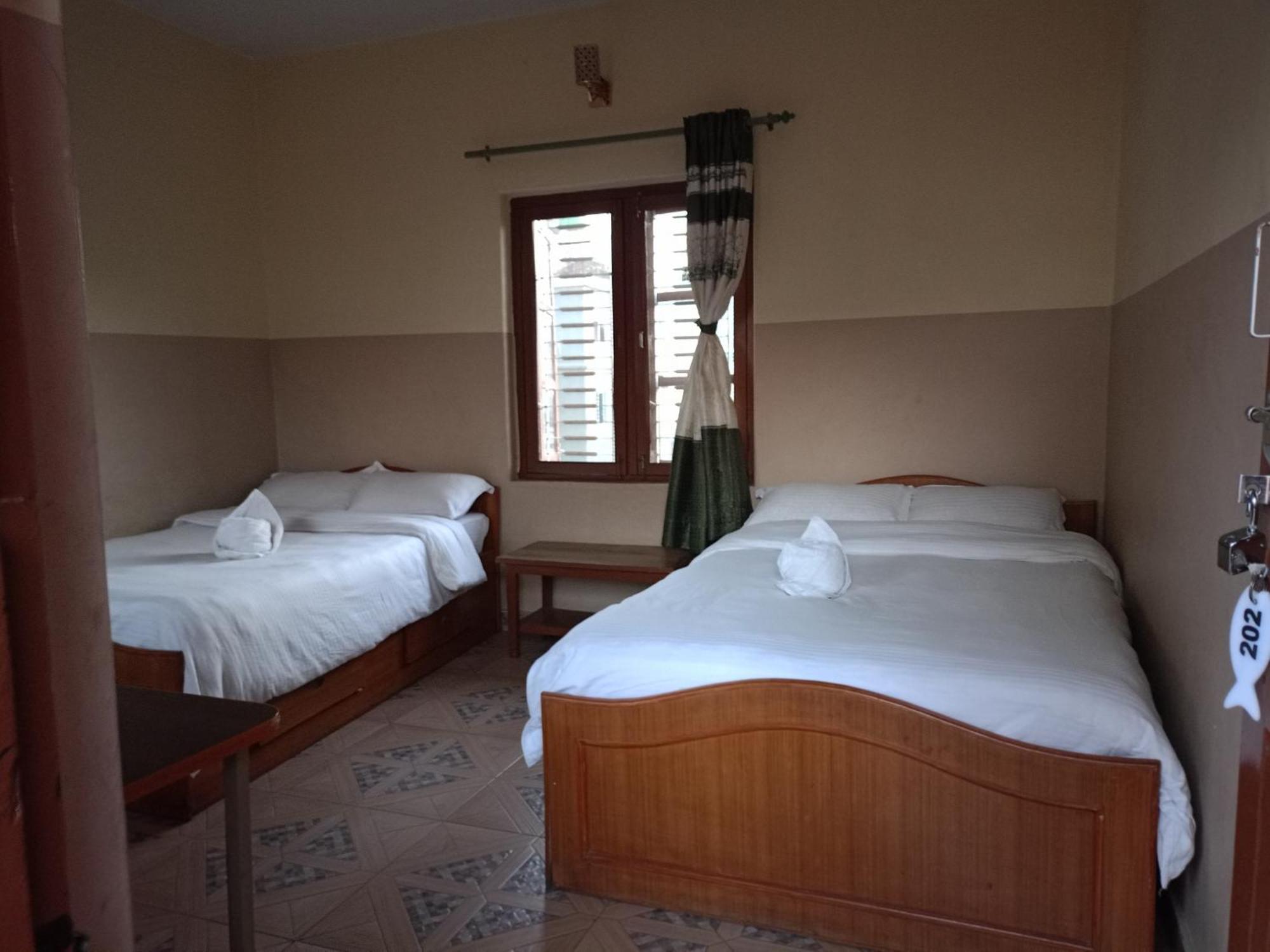 Pokhara Metro Eco Hotel Ngoại thất bức ảnh