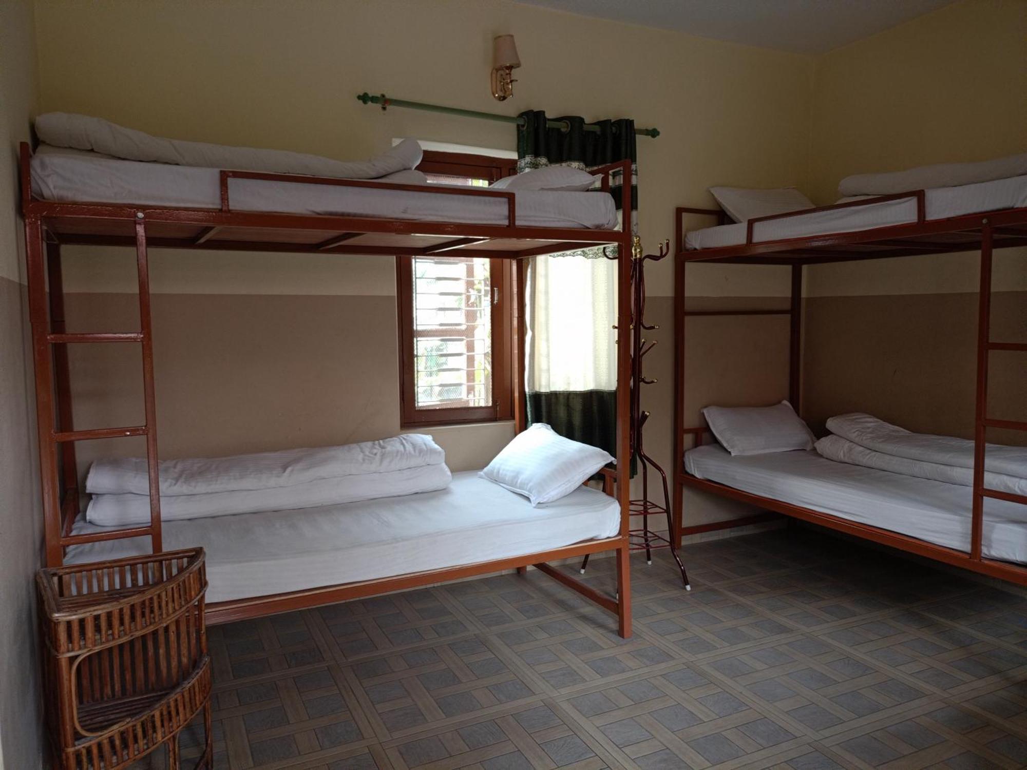 Pokhara Metro Eco Hotel Phòng bức ảnh