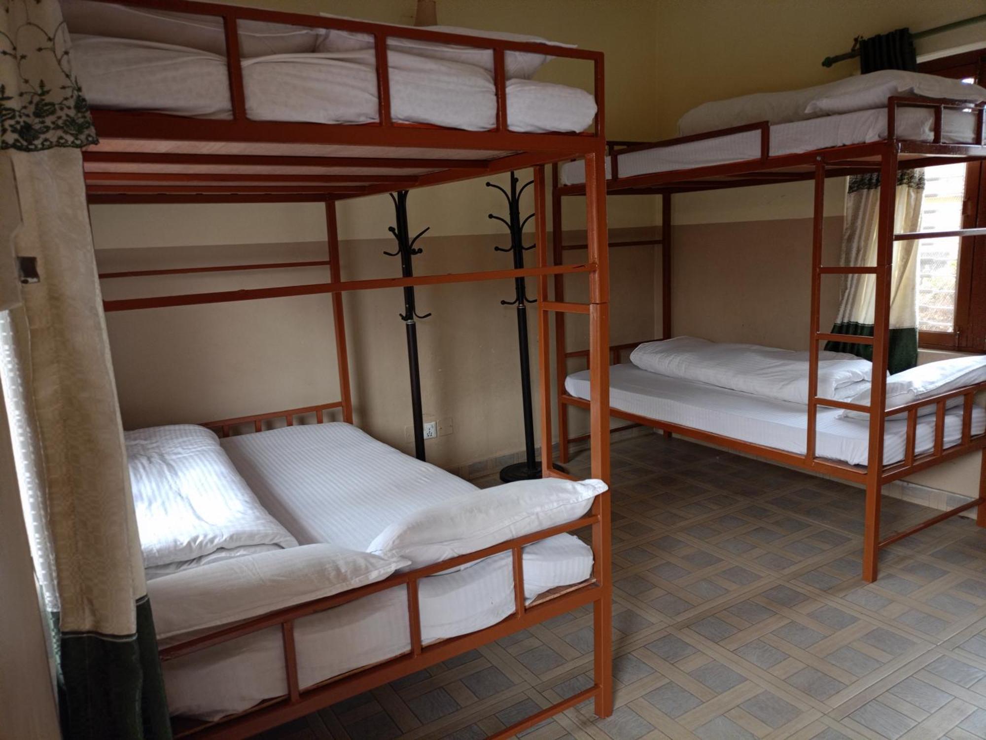 Pokhara Metro Eco Hotel Phòng bức ảnh