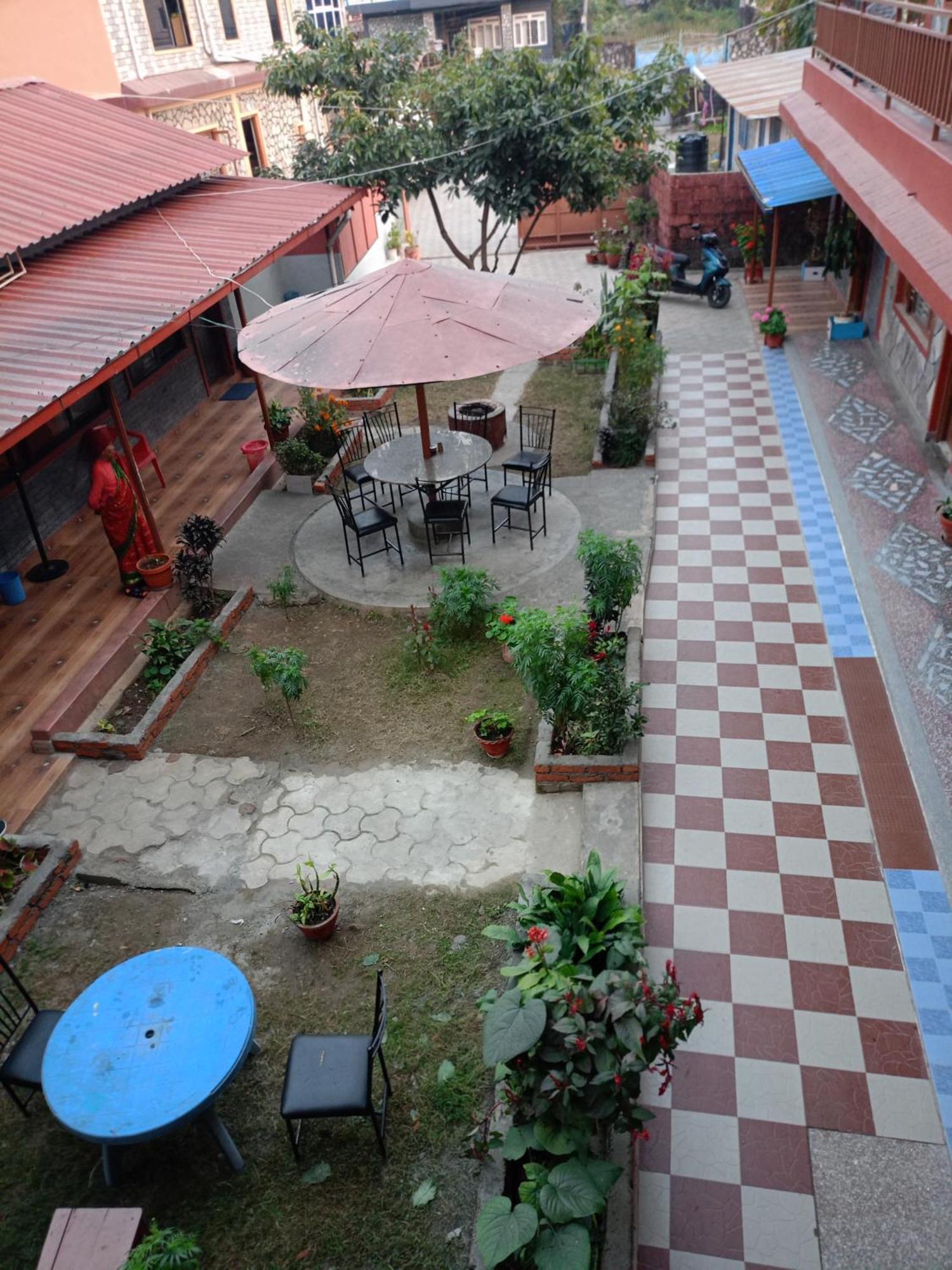 Pokhara Metro Eco Hotel Ngoại thất bức ảnh
