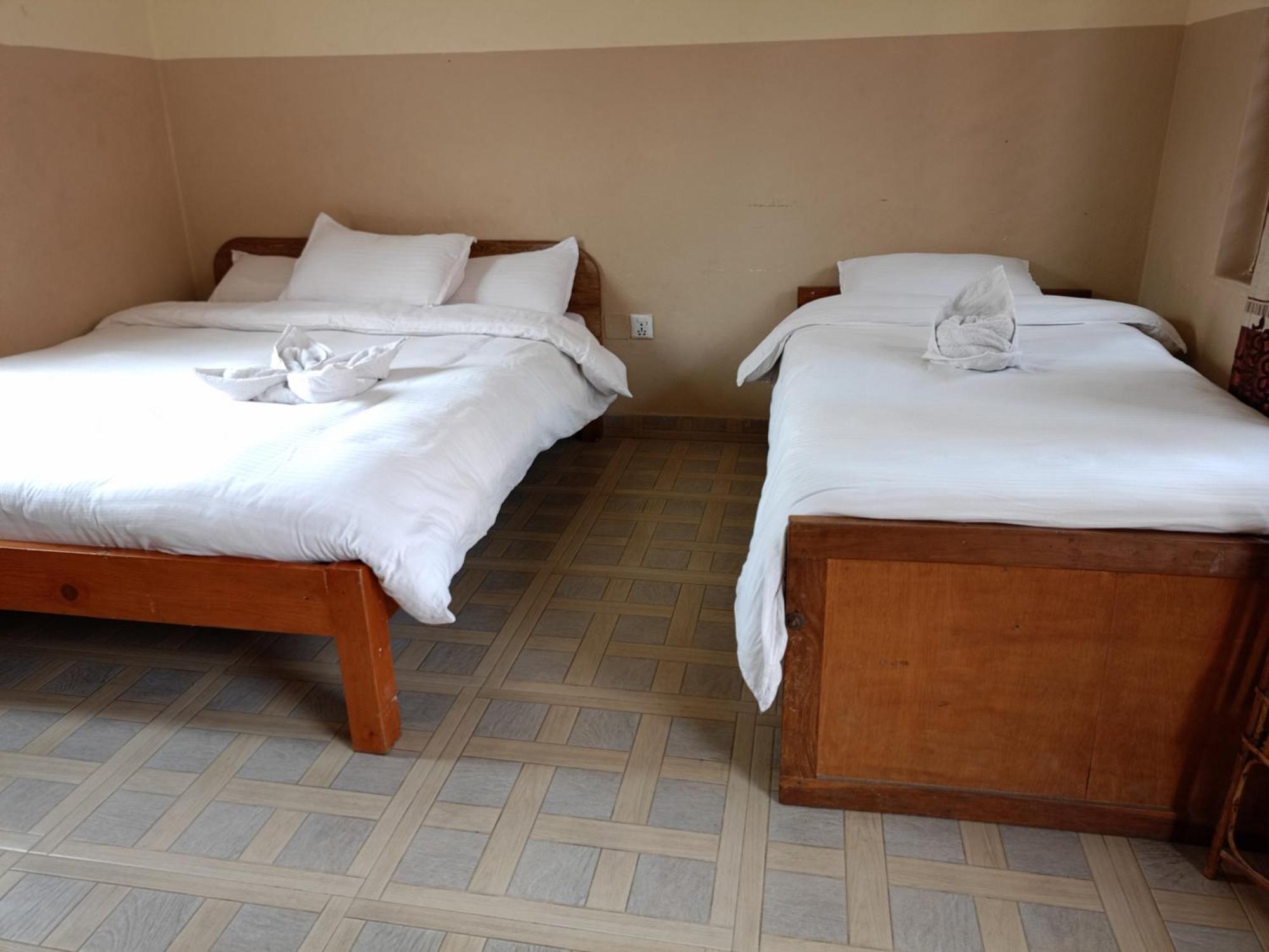 Pokhara Metro Eco Hotel Ngoại thất bức ảnh