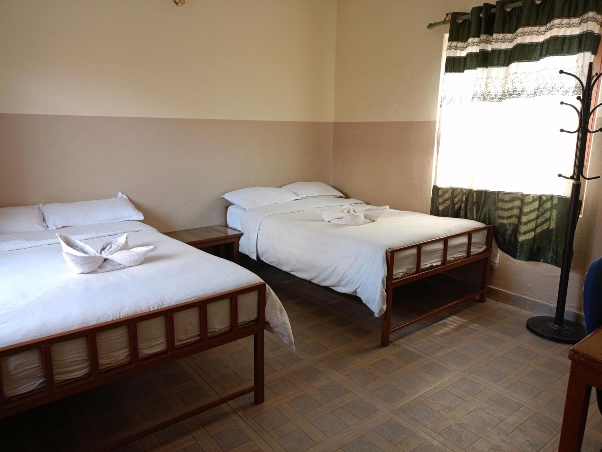 Pokhara Metro Eco Hotel Ngoại thất bức ảnh
